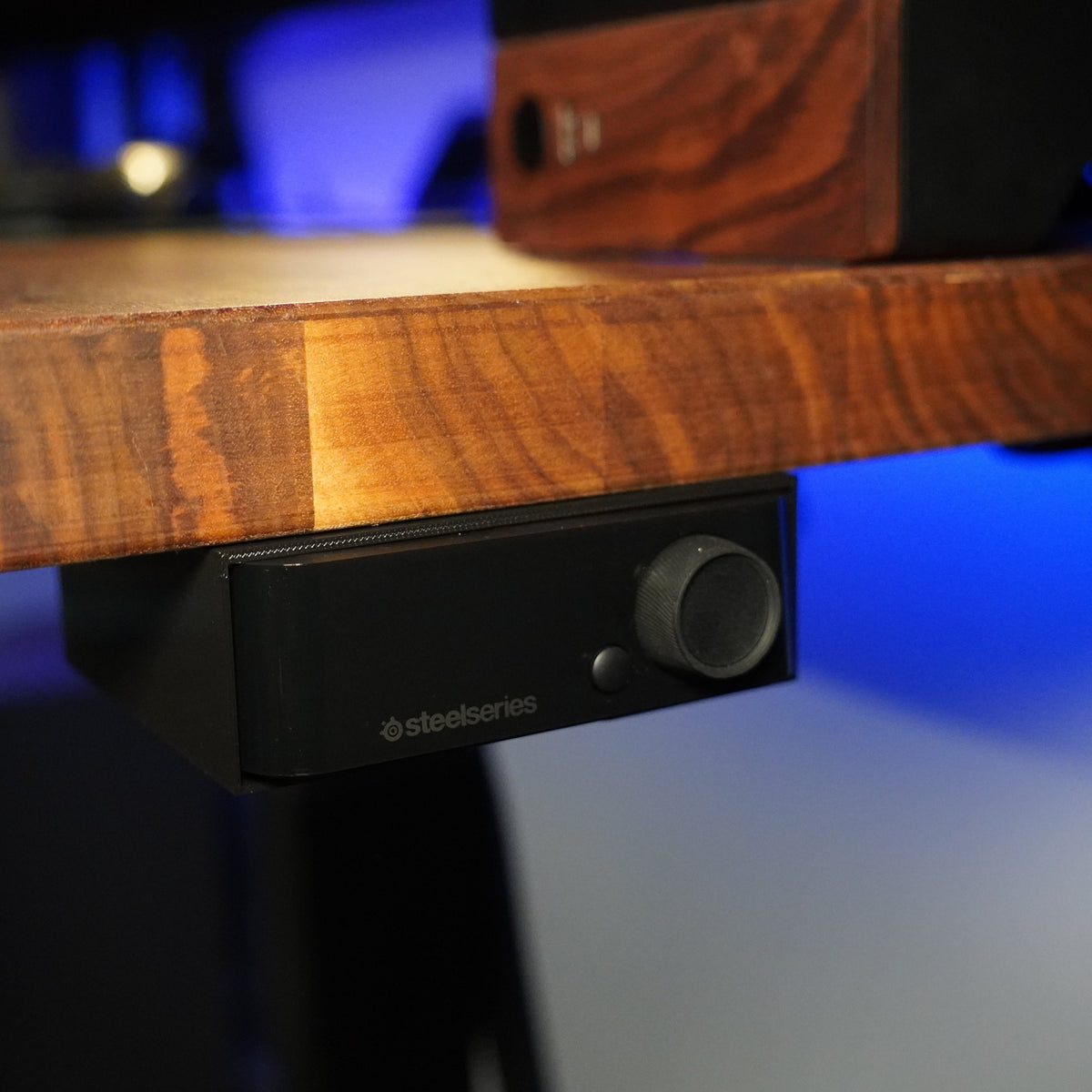 Under-desk mount for SteelSeries Arctis Pro Wireless