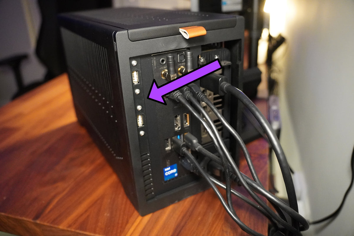 Fractal Terra rear USB expansion plate